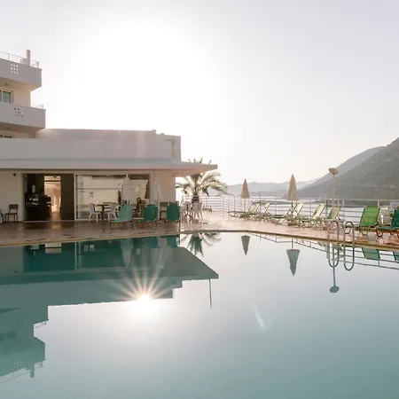 Ξενοδοχείο με διαμερίσματα Bali And Sofia Village 3*